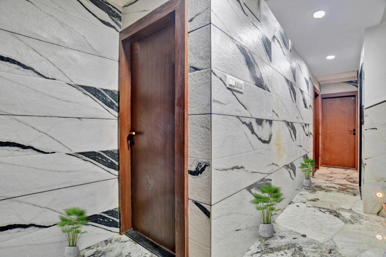 Fabhotel Elite Residency 印多尔 外观 照片
