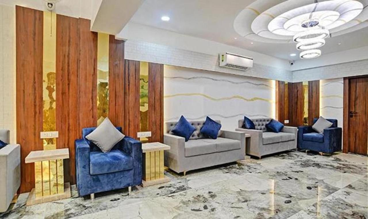 Fabhotel Elite Residency 印多尔 外观 照片