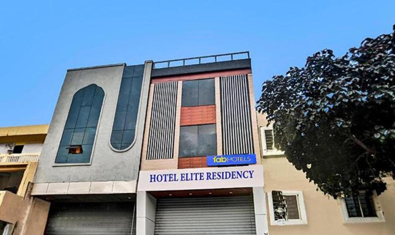 Fabhotel Elite Residency 印多尔 外观 照片